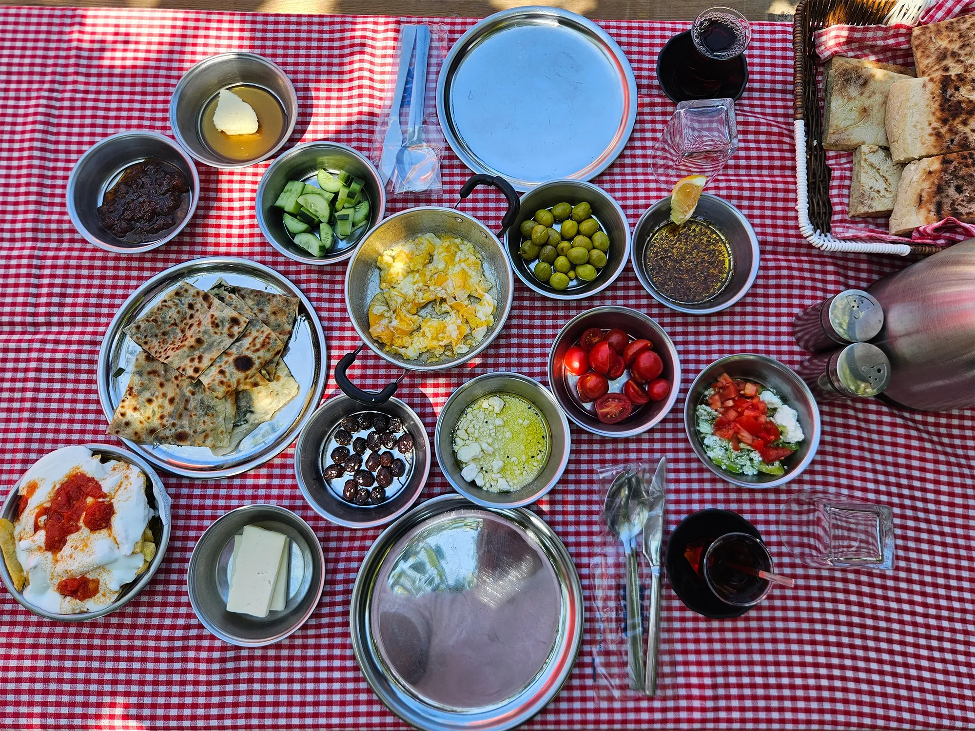 Serpme Kahvaltı